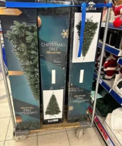 chrismas trees pallets