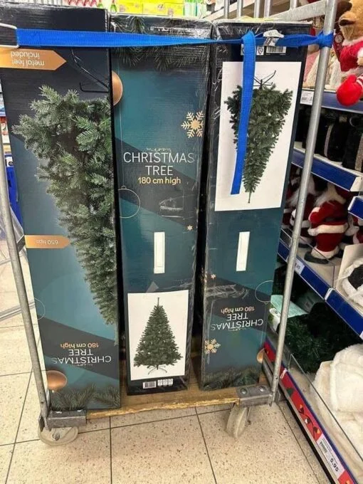 chrismas trees pallets