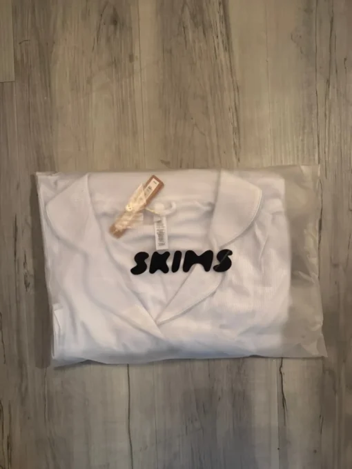skims wholesale clothing-pallets