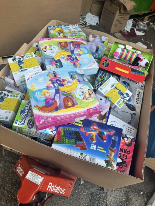 toy clearance pallets